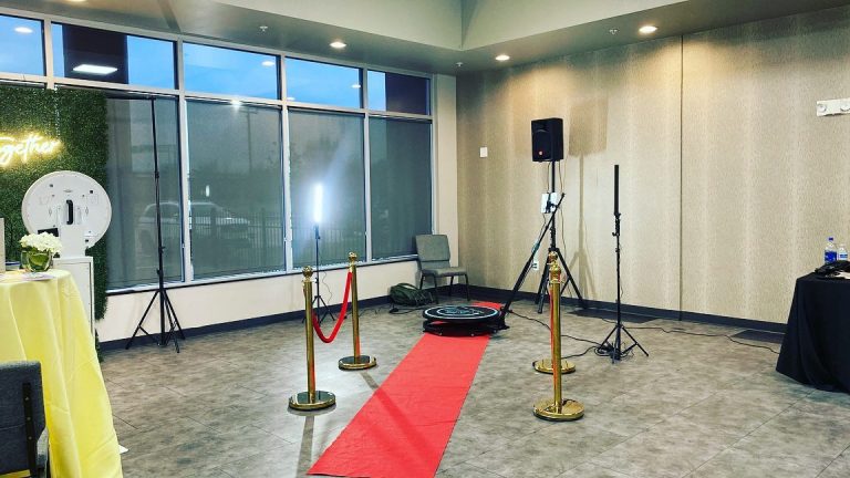 Tips for Planning an Unforgettable Spin Photo Booth Experience