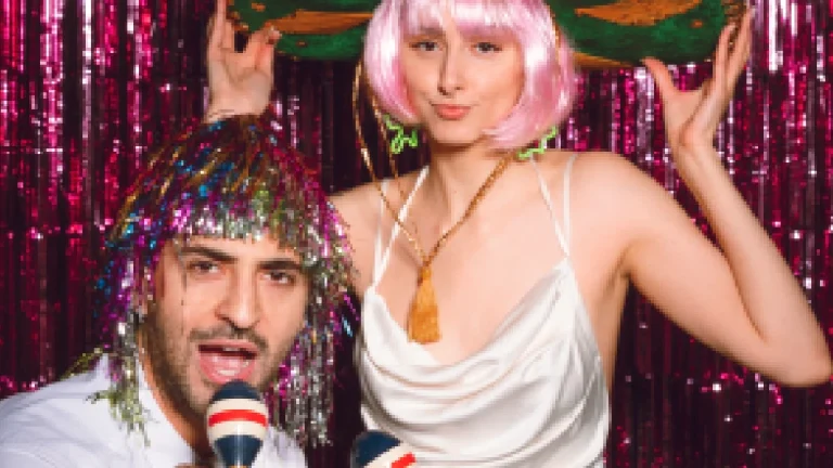 How Much Is a Photo Booth Rental for a Wedding?